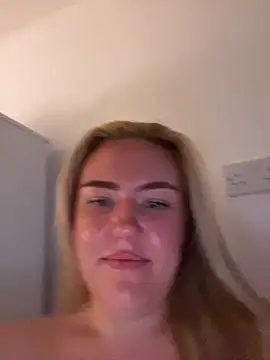 MaddyCherryX online show from July 13, 2026, 8:41 pm