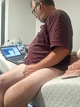Snapshot of bighardonnn chatting on July 13, 2026, 2:22 am bighardonnn online show from July 13, 2026, 2:22 am