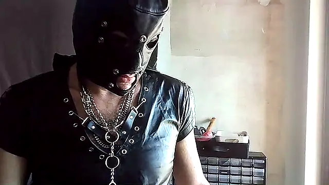 mikey-s-cort online show from July 4, 2026, 1:26 pm