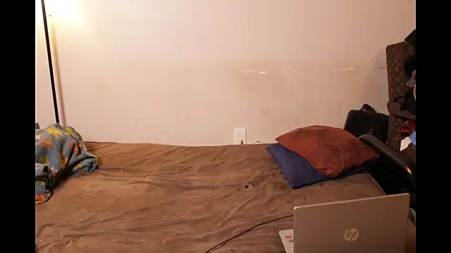 blkbama73 online show from April 21, 2026, 2:51 am