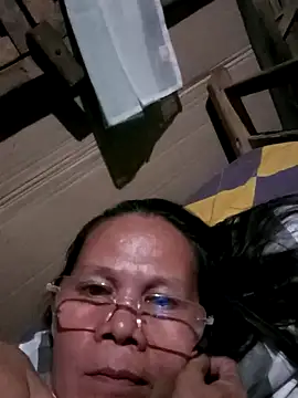 hotmommy47 online show from July 14, 2026, 2:45 pm