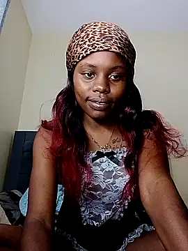 Snapshot of hippymelanin chatting on July 7, 2026, 11:36 am hippymelanin online show from July 7, 2026, 11:36 am