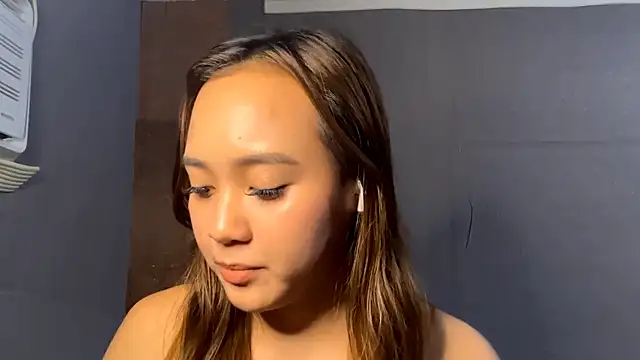 Snapshot of LelaHyske chatting on July 9, 2026, 12:15 pm LelaHyske online show from July 9, 2026, 12:15 pm