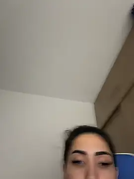soymagdavega  online show from July 10, 2026, 10:04 am