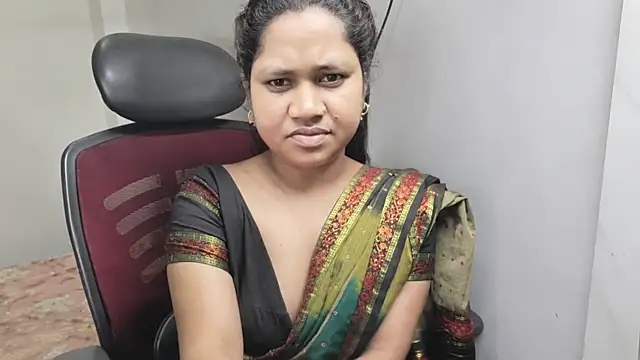 Shakina begam43 online show from July 10, 2026, 5:13 pm