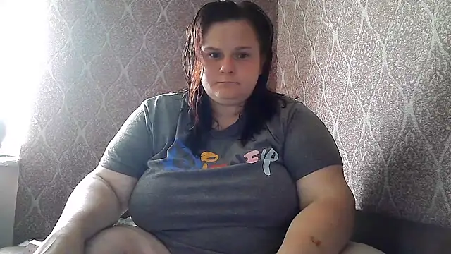 Adela Cheri online show from July 13, 2026, 2:05 pm