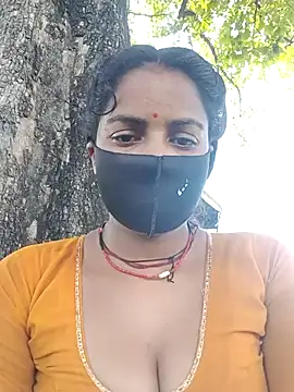Poojakumari20 online show from July 26, 2026, 9:16 am