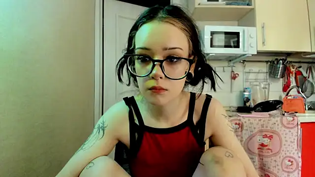 Honey Mollyy online show from July 15, 2026, 9:05 am