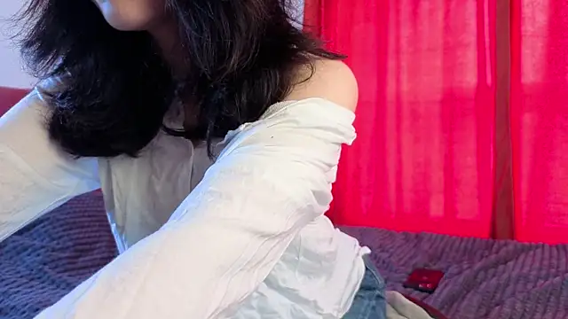 Mira Rin online show from July 27, 2026, 8:54 am