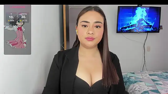 ReyleDoll online show from June 30, 2026, 9:15 pm