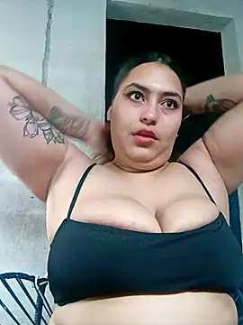 xandra252 online show from April 22, 2026, 1:40 pm