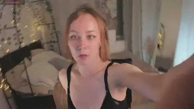 LilianKroft online show from June 3, 2026, 12:28 pm