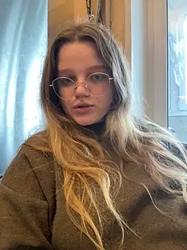 -MimmiLissa- online show from May 11, 2026, 12:06 pm
