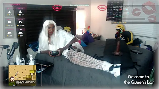 Snapshot of QueenofWhiteIce chatting on May 21, 2026, 2:20 am QueenofWhiteIce online show from May 21, 2026, 2:20 am