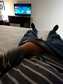 girthywhit10 online show from April 13, 2026, 3:54 am