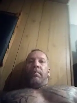 trucker1979 online show from May 18, 2026, 4:01 am