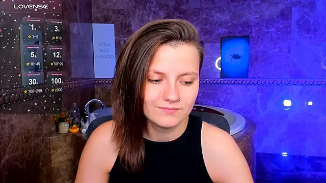 MelindaTin online show from June 22, 2026, 3:25 am