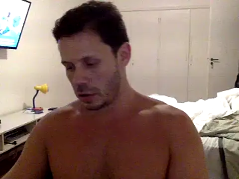 FelipeRiver online show from February 4, 2025, 11:27 pm