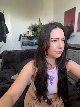 Trixie-Tainted online show from June 8, 2026, 12:16 pm