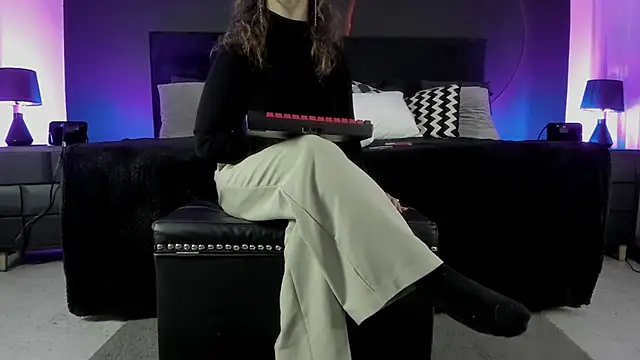  Jade 16 online show from June 20, 2026, 11:48 am
