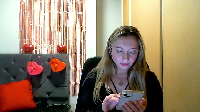 Snapshot of SusanCurt chatting on February 12, 2026, 2:28 pm SusanCurt online show from February 12, 2026, 2:28 pm