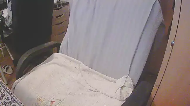 szadamo online show from December 13, 2024, 5:10 pm