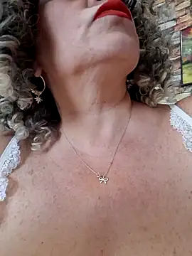 Hot Azaleea online show from June 13, 2026, 5:27 am