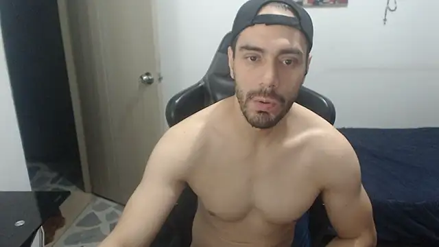 Snapshot of samuelgarcia_ chatting on March 7, 2026, 10:21 am samuelgarcia online show from March 7, 2026, 10:21 am