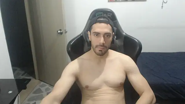 Snapshot of samuelgarcia_ chatting on March 3, 2026, 10:00 am samuelgarcia online show from March 3, 2026, 10:00 am