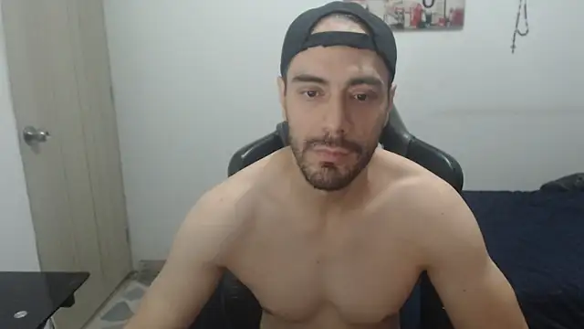 Snapshot of samuelgarcia_ chatting on March 29, 2026, 6:15 am samuelgarcia online show from March 29, 2026, 6:15 am