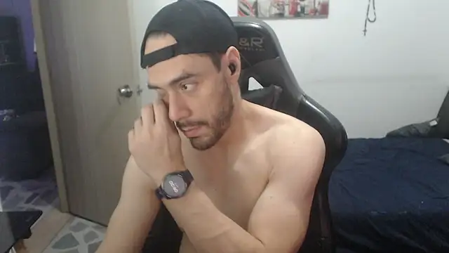 Snapshot of samuelgarcia_ chatting on March 27, 2026, 2:31 am samuelgarcia online show from March 27, 2026, 2:31 am