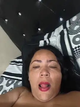 NIKOLE1301 online show from June 18, 2026, 2:22 pm