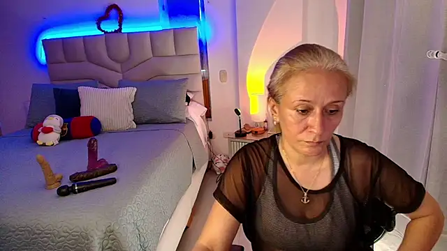 Naty Stone online show from June 22, 2026, 7:55 pm