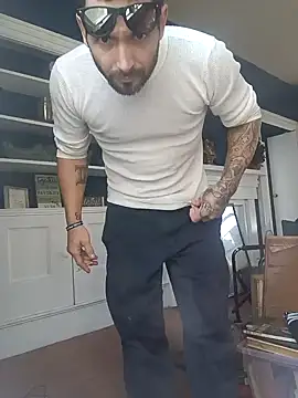 Itzmeebaby online show from December 19, 2024, 8:02 pm