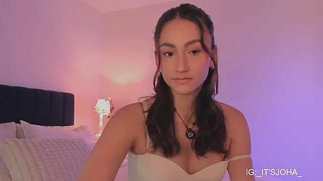 Snapshot of _Amatista chatting on June 5, 2026, 11:21 pm Amatista online show from June 5, 2026, 11:21 pm