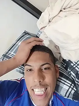 Vinicius5890 online show from July 7, 2026, 2:47 am