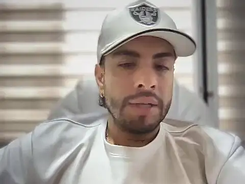 dereck fiore online show from September 29, 2025, 5:18 pm