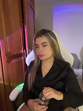 Miss valeriaa online show from June 13, 2026, 10:19 pm