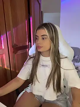 Miss valeriaa online show from June 17, 2026, 10:52 pm