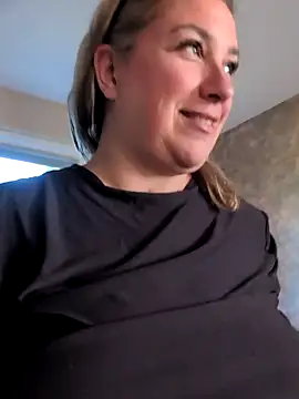 Canadian BBW online show from June 16, 2026, 1:33 pm