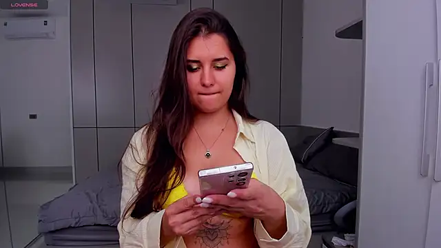 Lolly Jane online show from April 24, 2026, 8:05 am