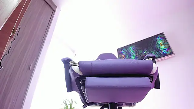 Stacy Malibu1 online show from April 21, 2026, 1:28 pm