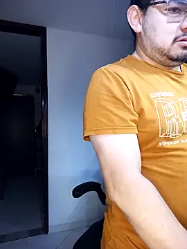 Snapshot of Javibell93 chatting on March 4, 2026, 3:58 am Javibell93 online show from March 4, 2026, 3:58 am