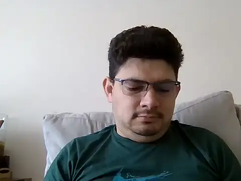 Snapshot of Javibell93 chatting on February 18, 2026, 4:25 pm Javibell93 online show from February 18, 2026, 4:25 pm