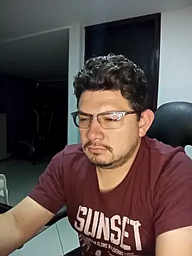 Snapshot of Javibell93 chatting on March 3, 2026, 2:51 am Javibell93 online show from March 3, 2026, 2:51 am