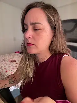 misslulipop online show from March 19, 2025, 8:00 pm