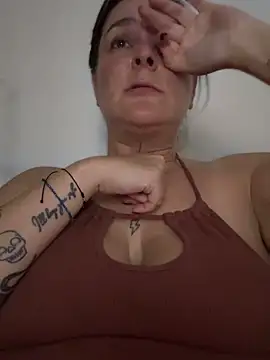 misslulipop online show from February 23, 2025, 1:02 am