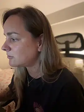 misslulipop online show from February 26, 2025, 1:25 am