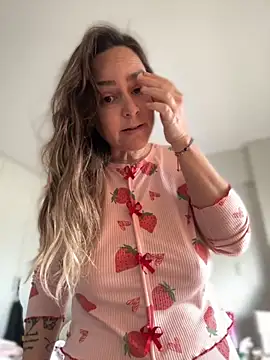 misslulipop online show from September 14, 2025, 2:06 pm