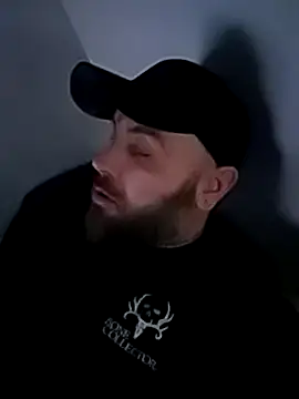 Dnbigo89 online show from February 21, 2025, 9:43 pm